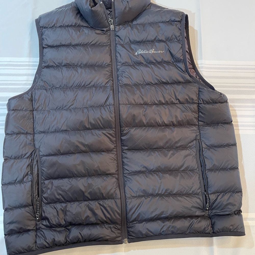 Eddie Bauer EB 650 black Quilted Insulated Vest